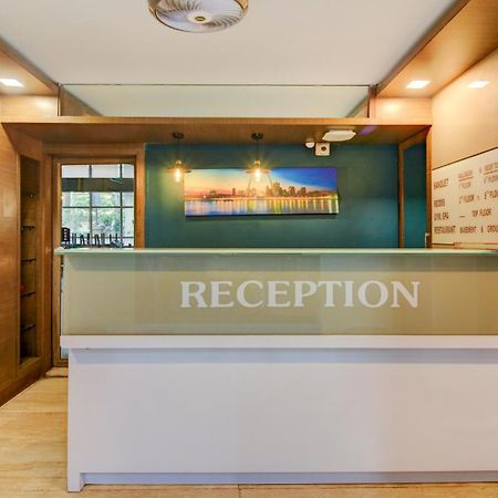 Hotel Aura - Near Malad Link Road โกไร ภายนอก รูปภาพ