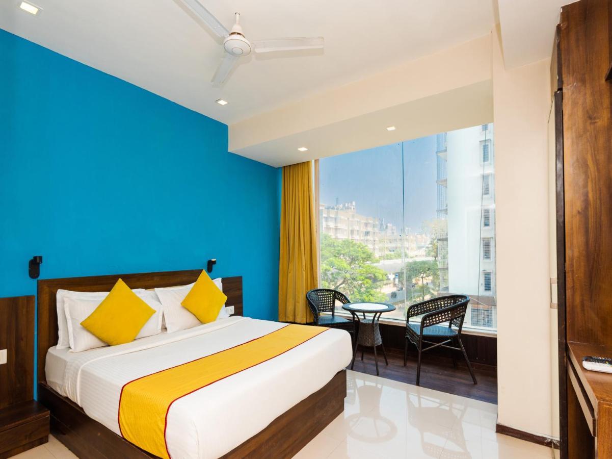 Hotel Aura - Near Malad Link Road โกไร ภายนอก รูปภาพ